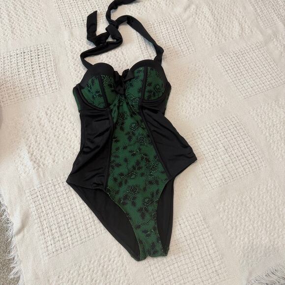 Hot Topic XS steampunk lace halter swimsuit underwire padded SW2 2975 - Picture 8 of 9